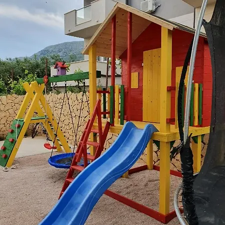 Apartment Over The Skyline