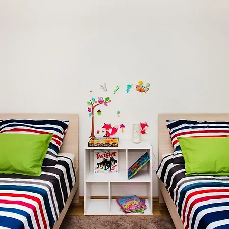 Over The Skyline * Podstrana