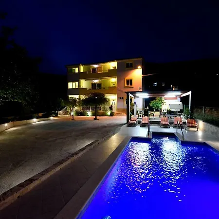 Apartment Over The Skyline