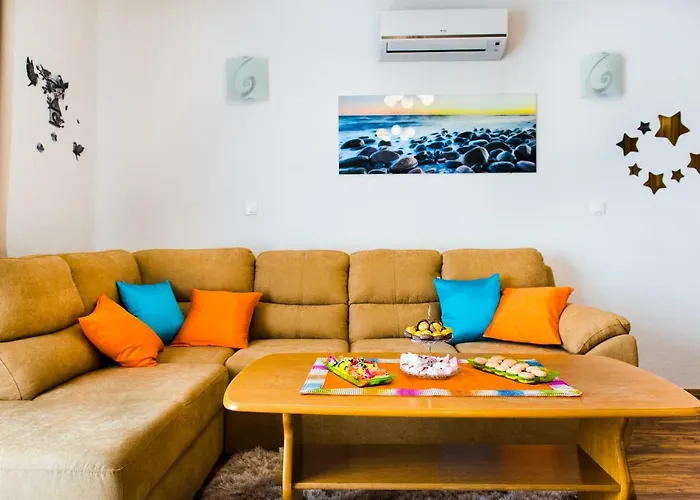 Daire Over The Skyline