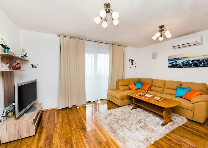 Over The Skyline Daire