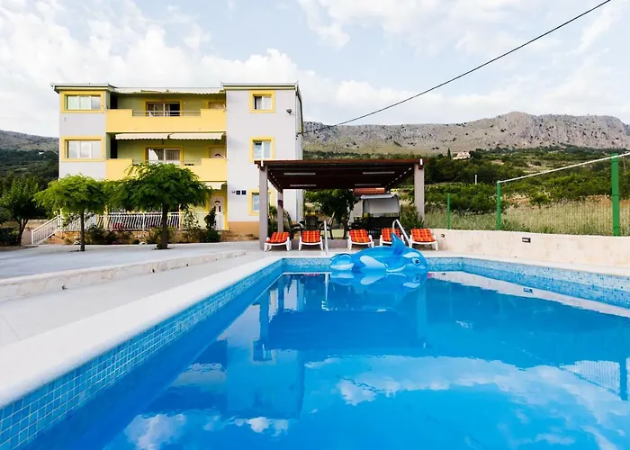 Over The Skyline * Podstrana