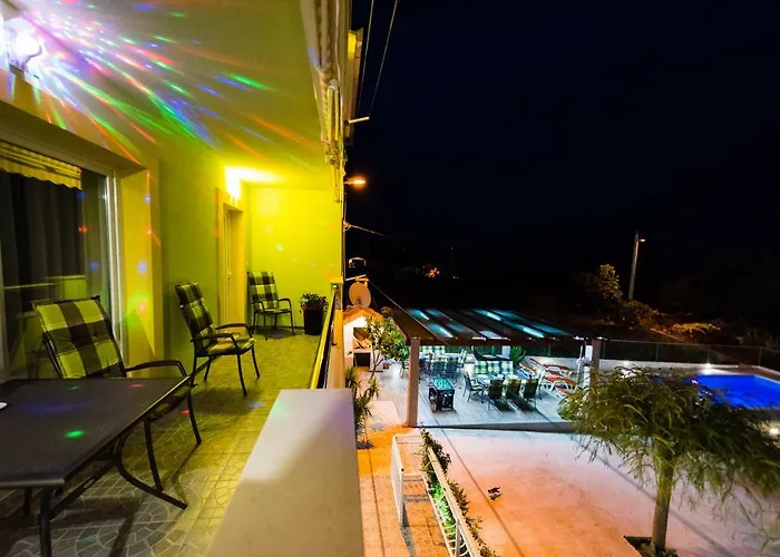 Daire Over The Skyline Podstrana