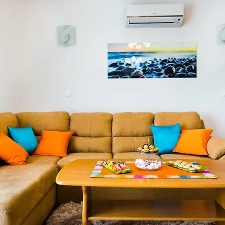 Apartman Over The Skyline