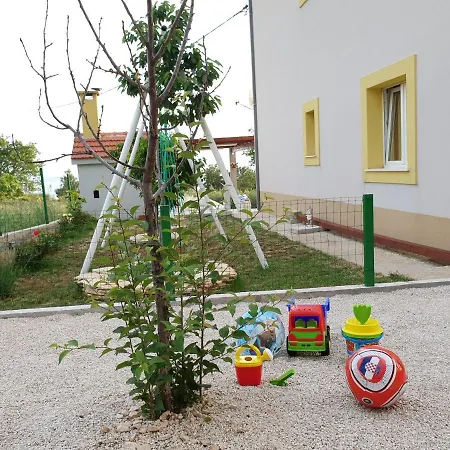 Over The Skyline Apartament Podstrana