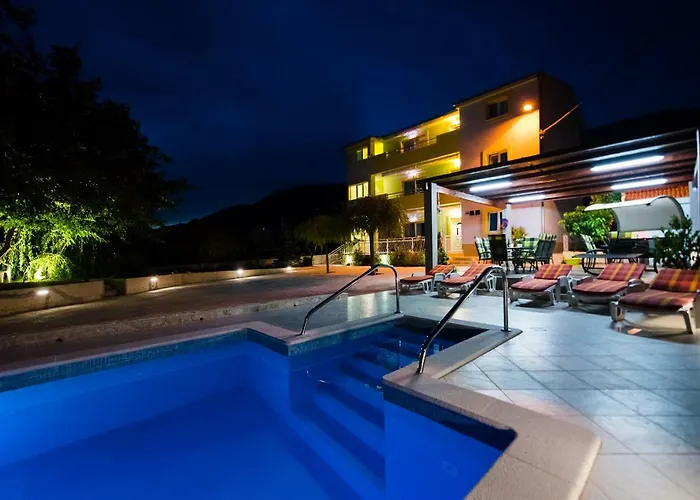 Over The Skyline Podstrana